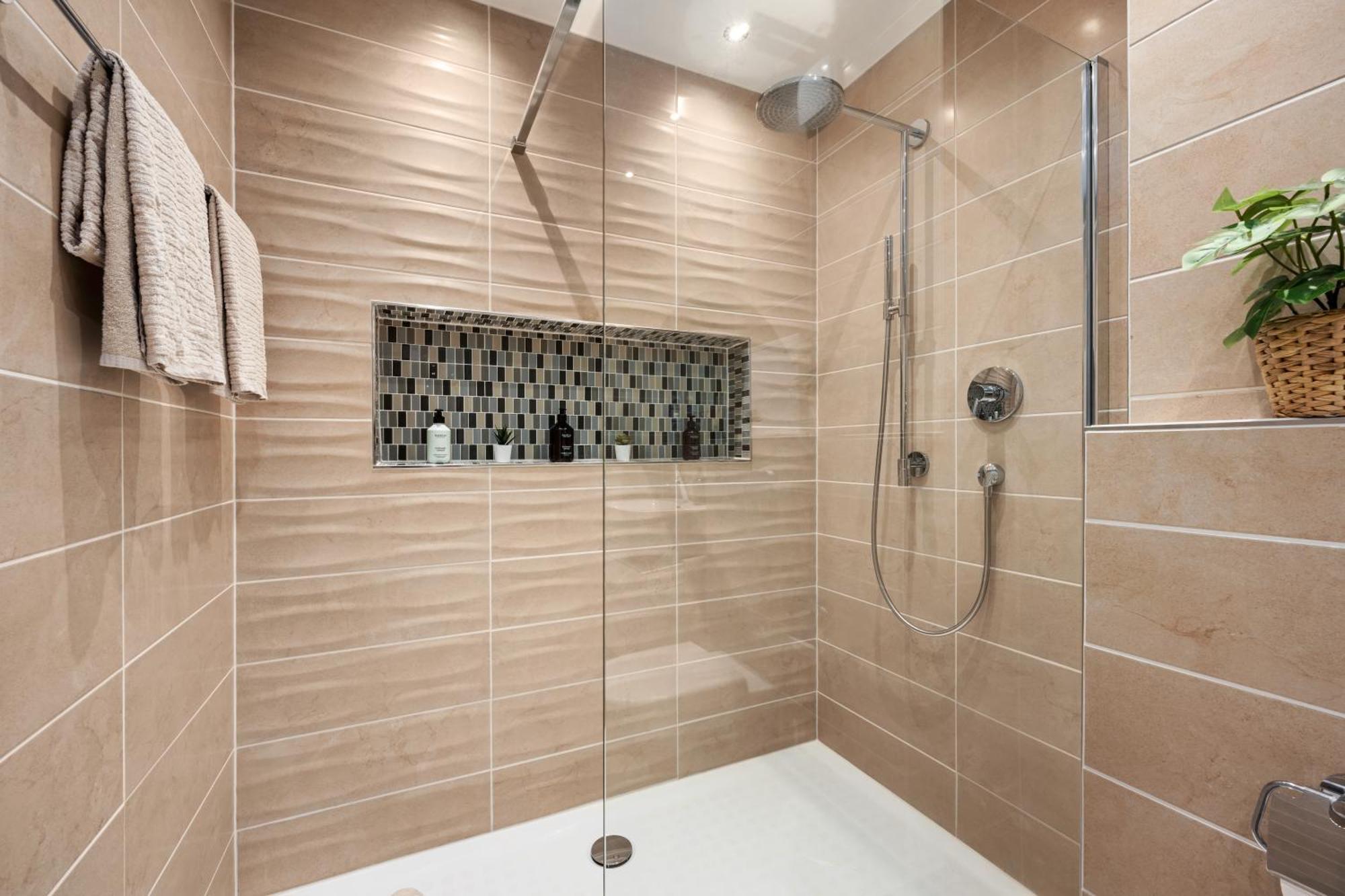 Edler Wohnraum Schwanenteich-Suite Mit Balkon, Kaffeevollautomat, Lift & Parkplatz Zwickau Exterior foto